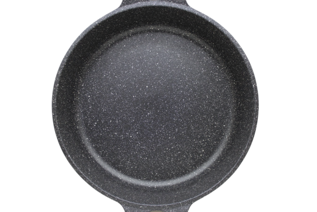 Kookkunst Holland 2 delige Ø 24, 28 cm lage pannenset zwart met glazen deksel - inductie - antikleefpan - marmeren coating - anti-aanbaklaag en silicone koude handgrepen